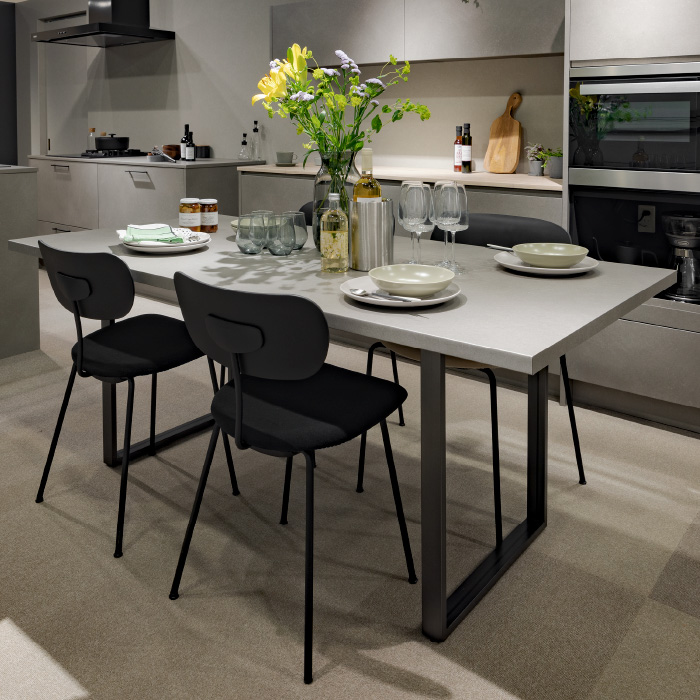 ファンキッチン・テーブル画像