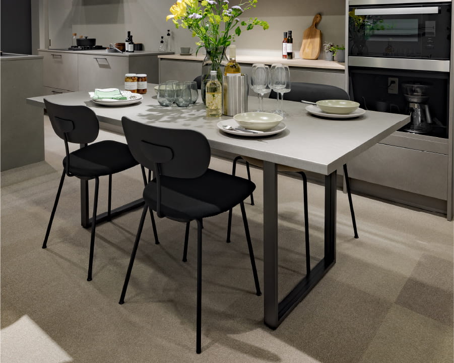 ファンキッチン・テーブル